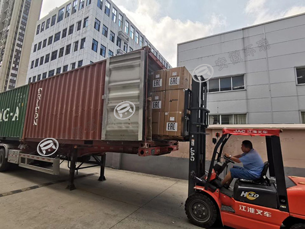 電伴熱、電采暖產(chǎn)品裝柜運(yùn)輸