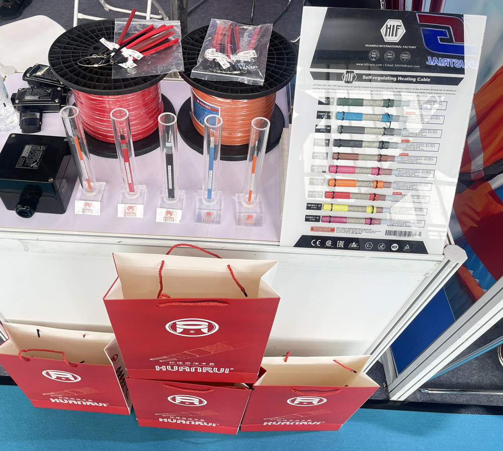 展會現(xiàn)場電伴熱產(chǎn)品圖片 展會現(xiàn)場電伴熱產(chǎn)品圖片